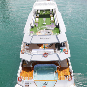 Photo from Mega Yacht Dinner Cruise in Dubai: Gallery Photo 3qbrde