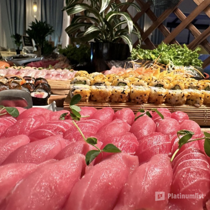 35d22g استديو الصور :المنامة في وجبة برانش ليلية في فندق موفنبيك البحرين 35d22g استديو الصور :المنامة في وجبة برانش ليلية في فندق موفنبيك البحرين