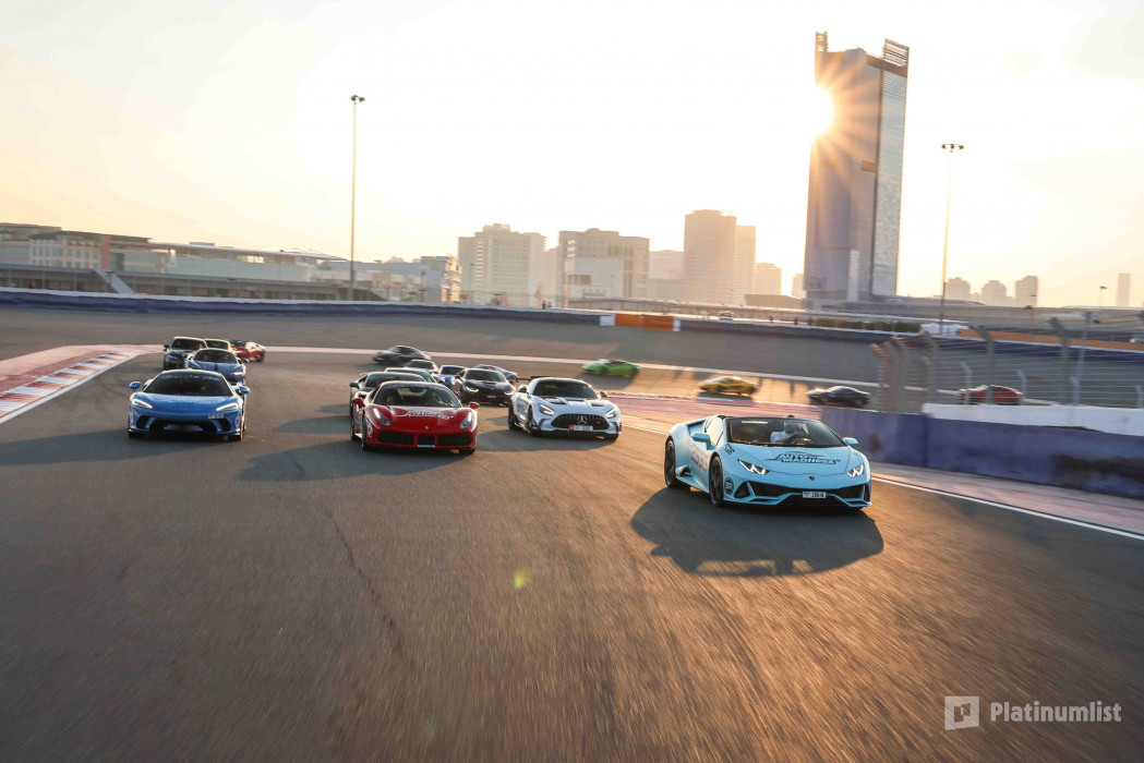 Supercar Madness in Dubai Autodrome in Dubai: Gallery Photo z91ev7