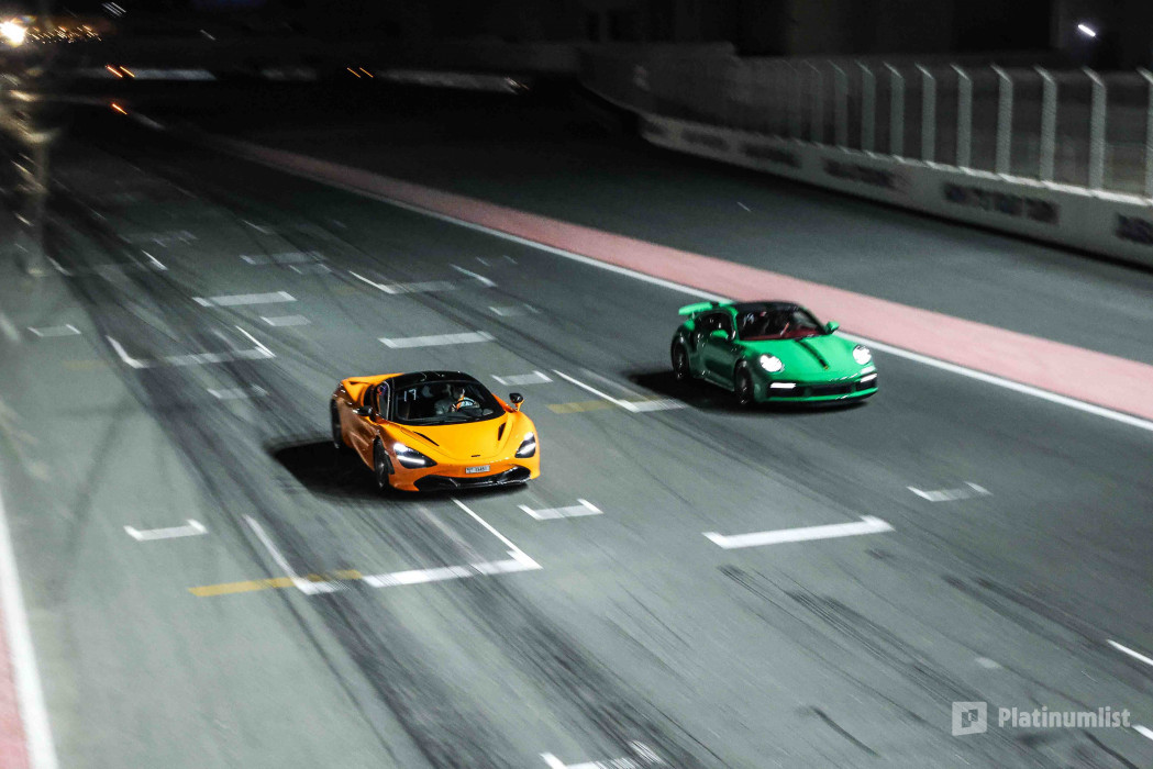 n08q0p استديو الصور :دبي في فعالية جنون السيارات الخارقة في دبي أوتودروم