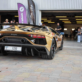 Photo from Supercar Madness in Dubai Autodrome in Dubai: Gallery Photo 3y5yg4