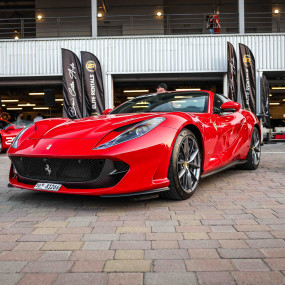 Photo from Supercar Madness in Dubai Autodrome in Dubai: Gallery Photo n6b1ep