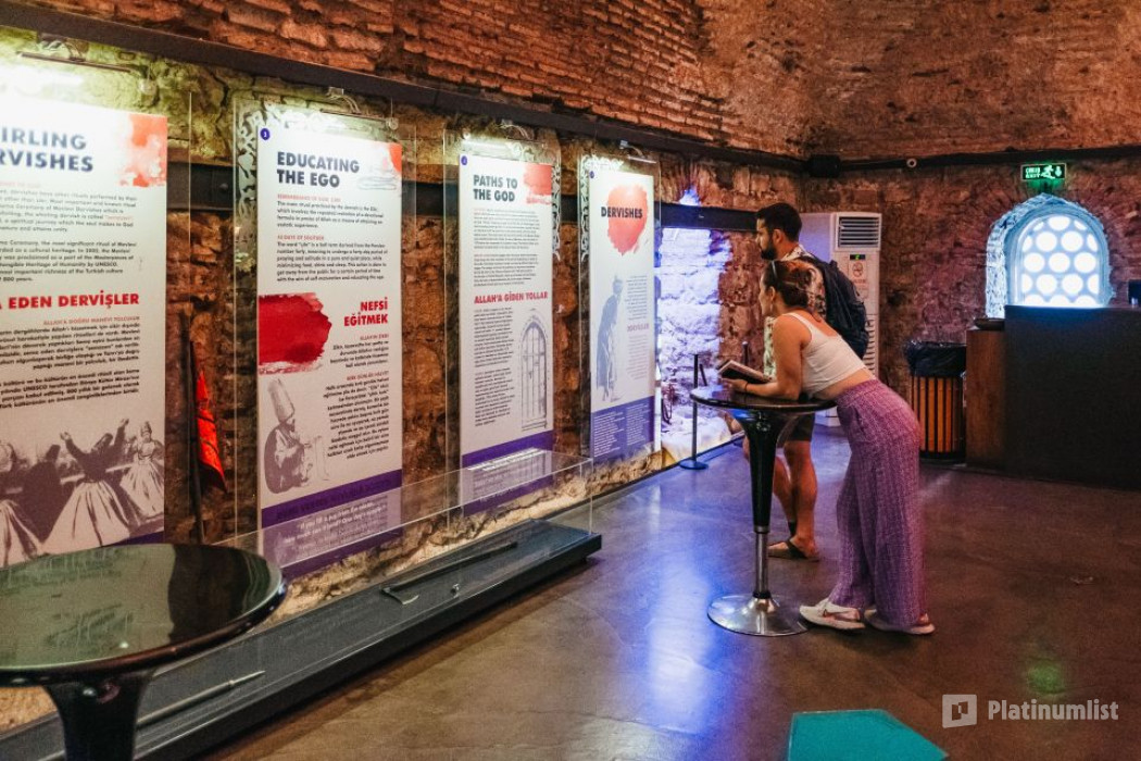 z91v77 استديو الصور :إسطنبول في عرض سما المولوية وعرض الدراويش