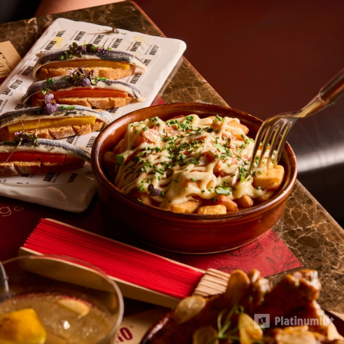 Dining Experience at Salero Tapas & Bodega in Dubai: Gallery Photo z7y4jx