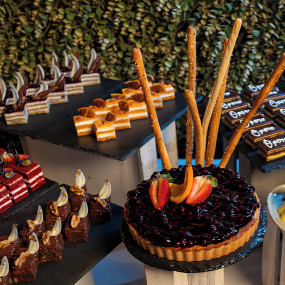 Photo from Summer City Lunch at Aloft Muscat in Muscat: Gallery Photo z7y4e8