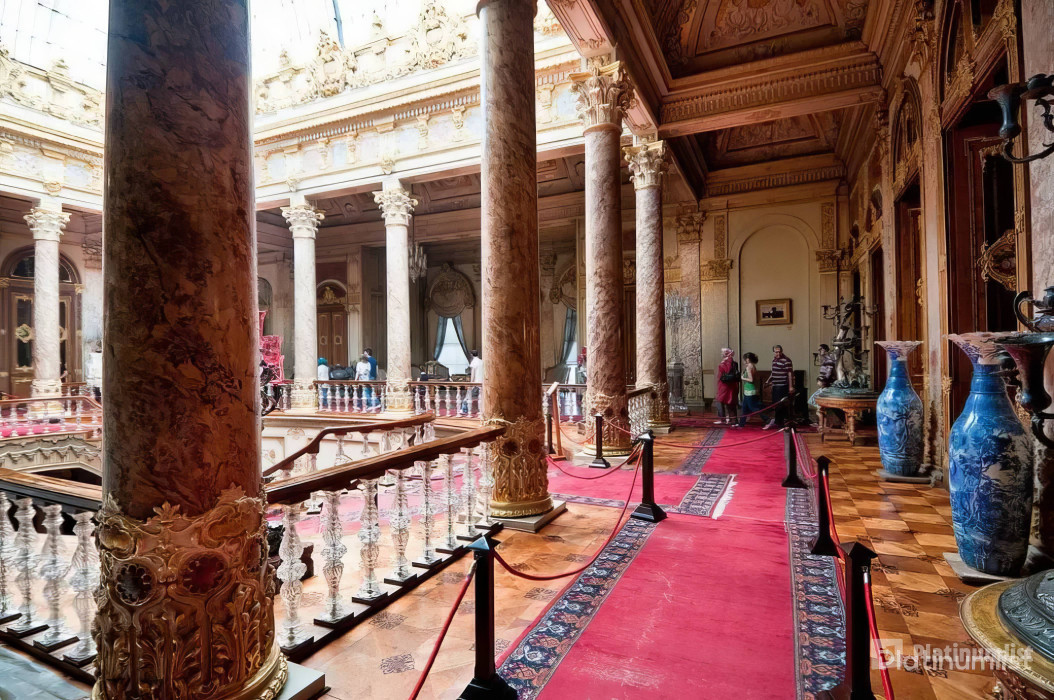 zv5wj7 استديو الصور :إسطنبول في جولة مع مرشد سياحي إلى قصر دولمة بهجة zv5wj7 استديو الصور :إسطنبول في جولة مع مرشد سياحي إلى قصر دولمة بهجة