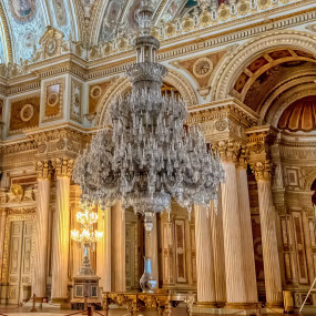 Photo from Dolmabahce Palace: Guided Tour in Istanbul: Gallery Photo zoo1ve