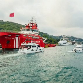 Photo from Bosphorus Sunset Cruise on a Luxurious Yacht in Istanbul: Gallery Photo zoox4b