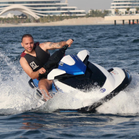 Photo from Jet Ski Experience Jumeirah in Dubai: Gallery Photo 38vdgr