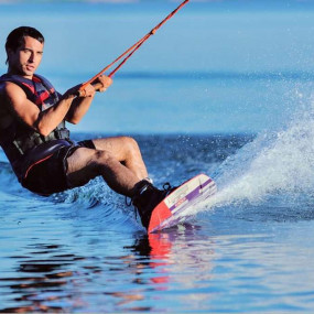 Banana Ride, Donut Ride & Wake Board Ride in Jumeirah in Dubai: Gallery Photo 35d6m4