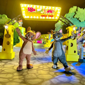 Celebrate Every Story At Muscat Nights in Muscat: Gallery Photo z916y1