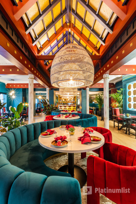 New Year's Eve Gala Dinner and Carnival at Dusit Thani Dubai в Дубай: Галерея фото n6by7y