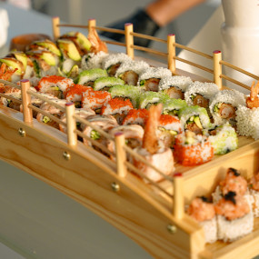 Photo from تجربة سن سيكر سوبرياخت مع تناول الطعام الراقي والمشروبات الفاخرة والموسيقى الحية in دبي: Gallery Photo zm4bo6