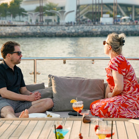 Photo from تجربة سن سيكر سوبرياخت مع تناول الطعام الراقي والمشروبات الفاخرة والموسيقى الحية in دبي: Gallery Photo zgk114