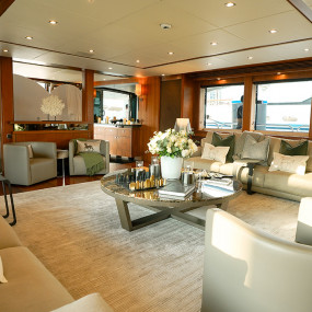 Photo from تجربة سن سيكر سوبرياخت مع تناول الطعام الراقي والمشروبات الفاخرة والموسيقى الحية in دبي: Gallery Photo zoomm4