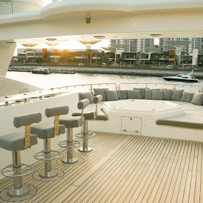 Photo from تجربة سن سيكر سوبرياخت مع تناول الطعام الراقي والمشروبات الفاخرة والموسيقى الحية in دبي: Gallery Photo 3qb884