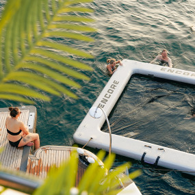 Photo from تجربة سن سيكر سوبرياخت مع تناول الطعام الراقي والمشروبات الفاخرة والموسيقى الحية in دبي: Gallery Photo n6byyp