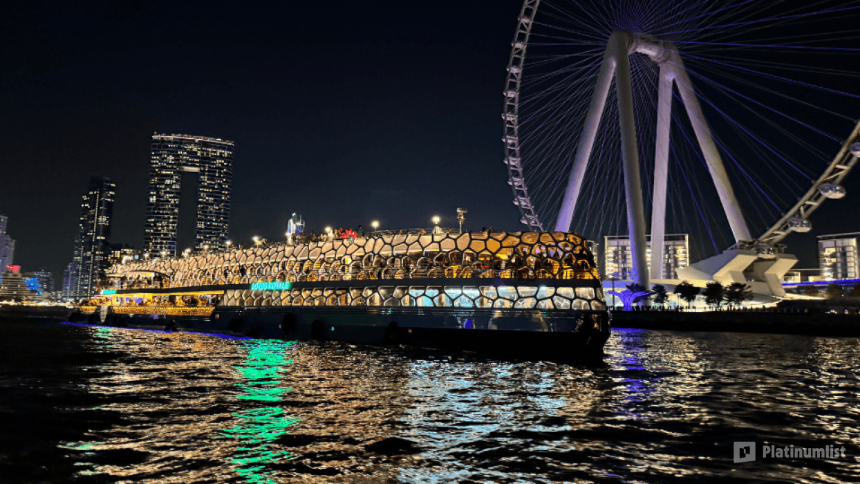 3jkx0j استديو الصور :دبي في عشاء لوتس رويال كروز