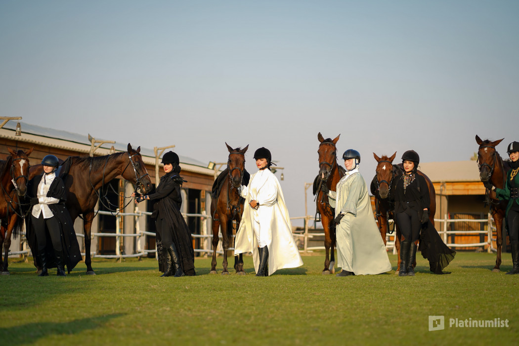 Horse Riding at Al Marmoom Oasis With Transfer in Dubai: Gallery Photo zv6ybb Horse Riding at Al Marmoom Oasis With Transfer in Dubai: Gallery Photo zv6ybb
