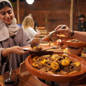 Photo from رحلات السفاري الصحراوية الصباحية في دبي: ركوب الكثبان الرملية والتزلج على الرمال وركوب الجمال in دبي: Gallery Photo n26gvq