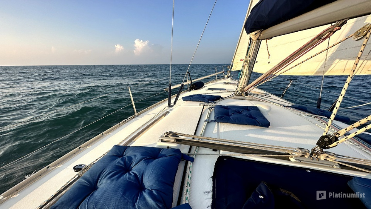 Unique Sailing Boat Cruises in Dubai by Bliss Yacht & Rentals in Dubai: Gallery Photo 3bje1g