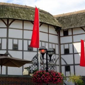London: Shakespeare's Globe Theatre Guided Tour in London: Gallery Photo 3j5kkr London: Shakespeare's Globe Theatre Guided Tour in London: Gallery Photo 3j5kkr
