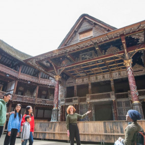 London: Shakespeare's Globe Theatre Guided Tour in London: Gallery Photo 3qebb4 London: Shakespeare's Globe Theatre Guided Tour in London: Gallery Photo 3qebb4