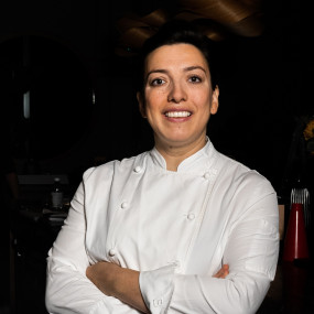 38yvrr استديو الصور :دبي في "طاولة الشيف" في كانتين بيتش 2025 في دبي