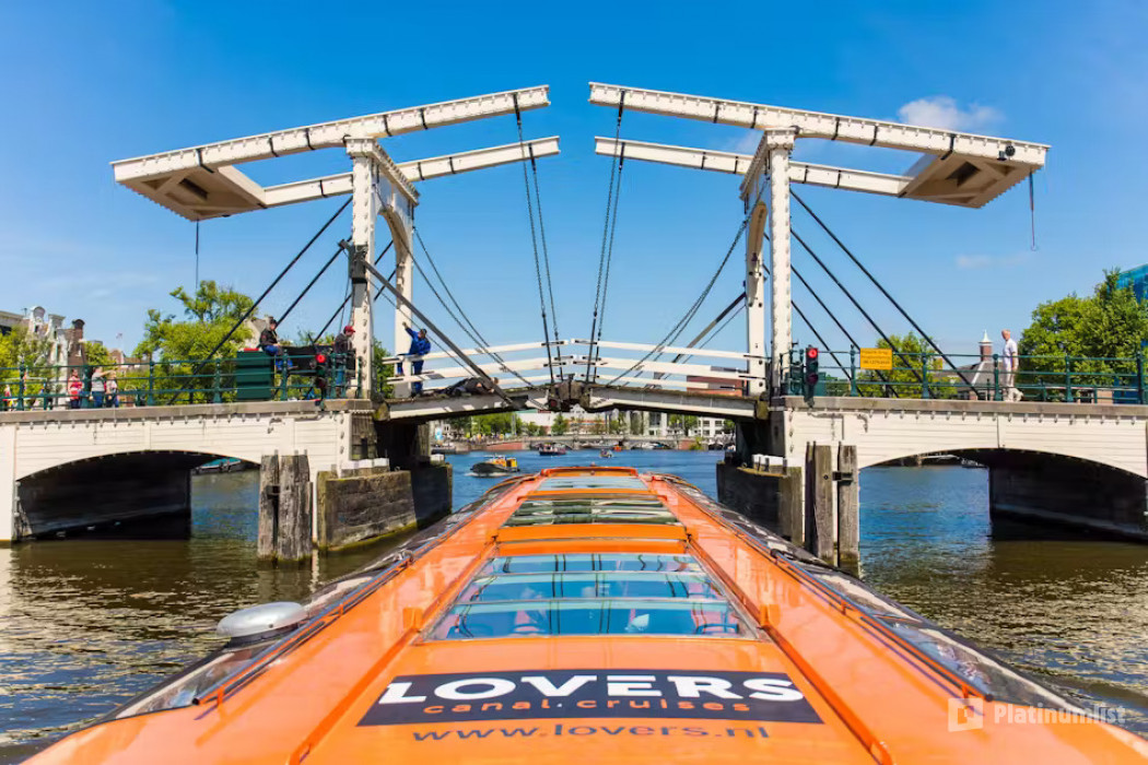 Amsterdam: Lovers Canal Cruise from Central Station in Amsterdam: Gallery Photo 34jjmy