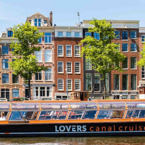 Photo from Amsterdam: Lovers Canal Cruise from Central Station in Amsterdam: Gallery Photo zm00gy