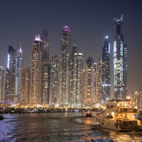 Luxury Shared Yachts Tours With BBQ and Drinks in Dubai: Gallery Photo nkee40