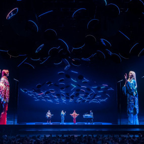 ABBA Voyage - Express Coach & Concert Ticket in London: Gallery Photo 3pjvee