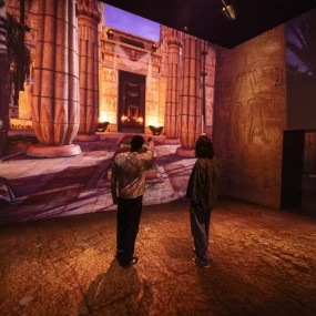 Photo from Fabrique des Lumières: The Kingdom of the Pharaohs in Amsterdam: Gallery Photo 3d7v16