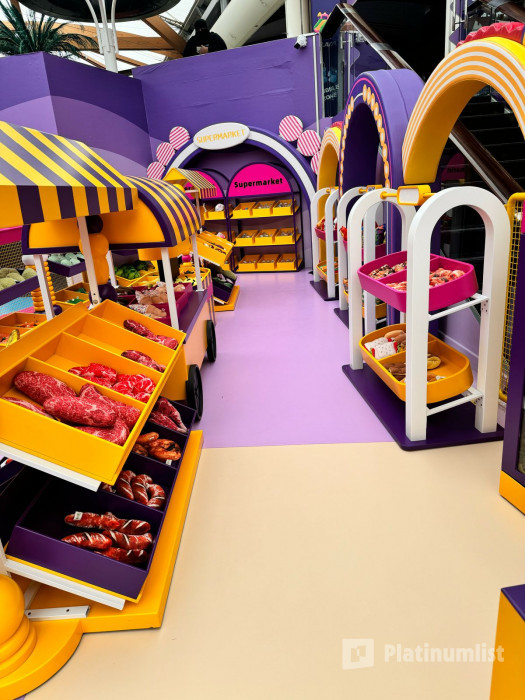 n26q10 استديو الصور :الشارقة في فليبد بوب أب في الشارقة