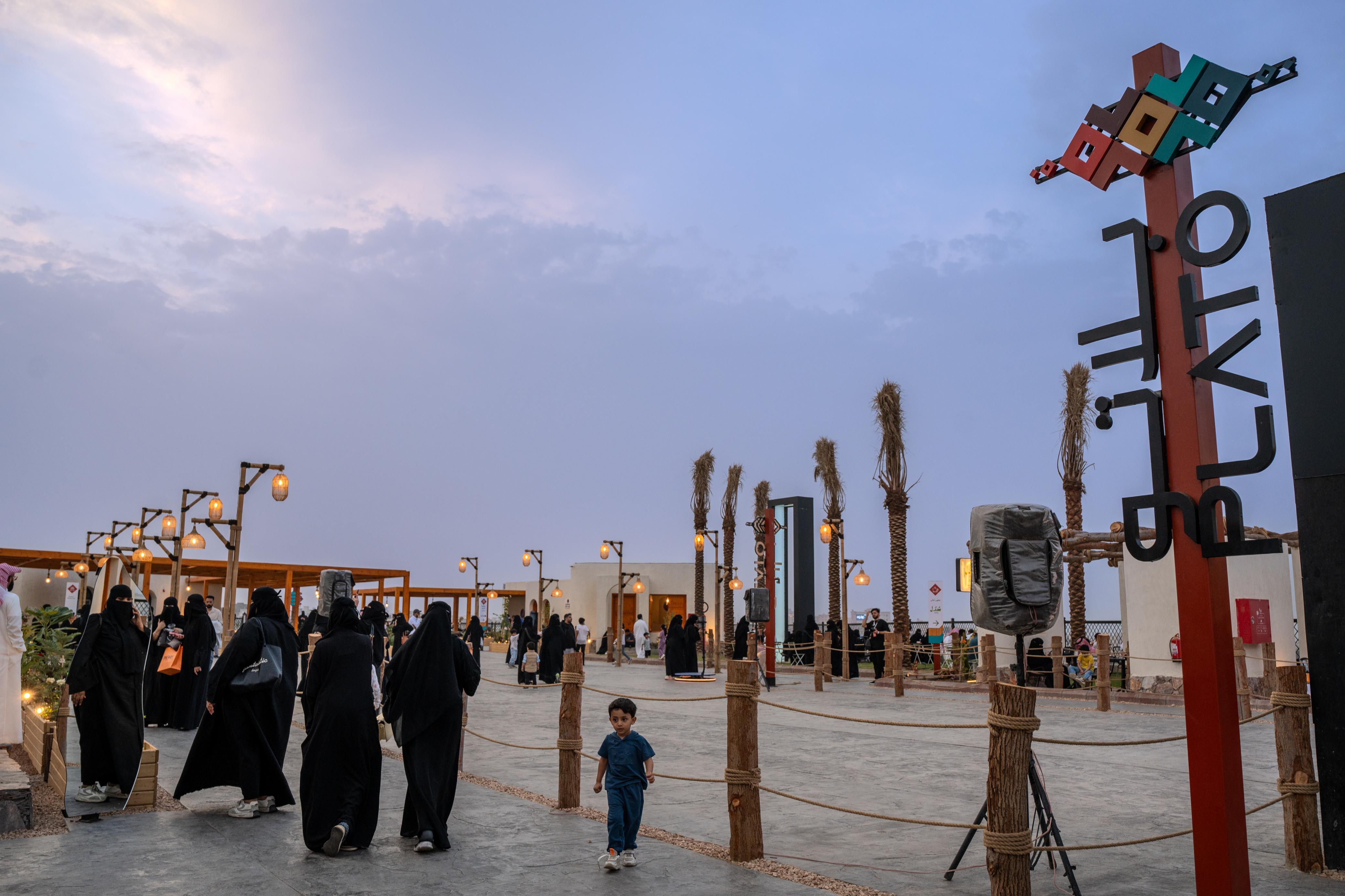 Photo from فعالية بلاتو في أبها in أبها: Gallery Photo n69qd1