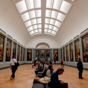 Фотография с Louvre Museum - Paris Guided Tour в Париж: Галерея фото 3yodpq