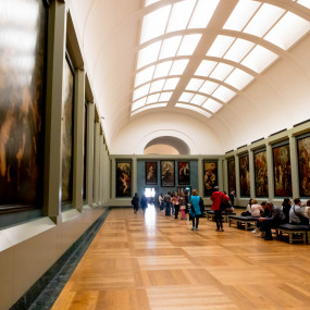 Фотография с Louvre Museum - Paris Guided Tour в Париж: Галерея фото n695jx