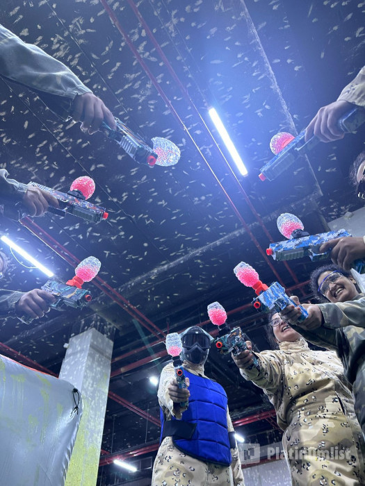 3d7wvy استديو الصور :دبي في سينغو بينت بول في الداخل - وافي مول