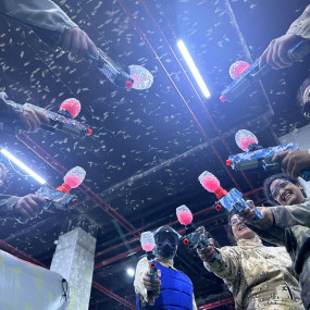 3d7wvy استديو الصور :دبي في سينغو بينت بول في الداخل - وافي مول