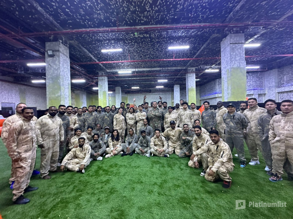 z7xq5w استديو الصور :دبي في سينغو بينت بول في الداخل - وافي مول