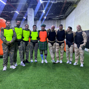 3e7ewm استديو الصور :دبي في سينغو بينت بول في الداخل - وافي مول