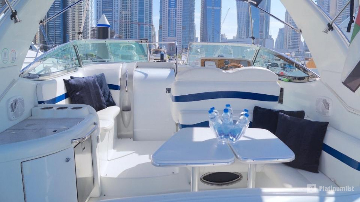 Private Luxury Yacht Cruise in 35FT in Dubai: Gallery Photo zg4q2r