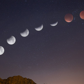 Photo from Total Lunar Eclipse Event at Mleiha Archaeological centre in Sharjah: Gallery Photo 35y58m