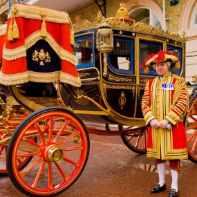 Photo from الإسطبلات الملكية وقصر باكنغهام in لندن: Gallery Photo 3e7egq