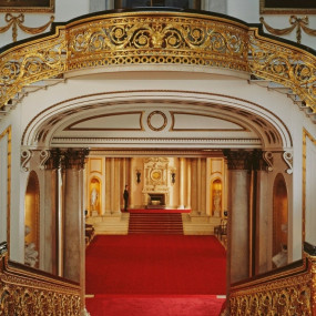 Buckingham Palace State Rooms in London: Gallery Photo n0ve5w