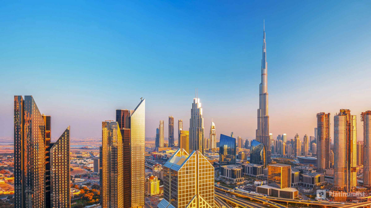 At The Top, Burj Khalifa Silver at Sunrise in Dubai: Gallery Photo nkerw0