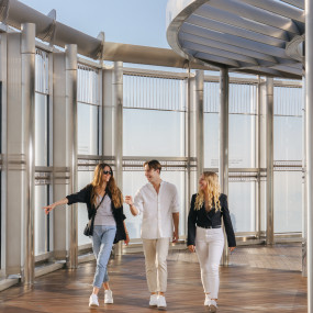 Photo from At The Top, Burj Khalifa 124th & 125th Floor with Fast Track Access in Dubai: Gallery Photo n69vbx