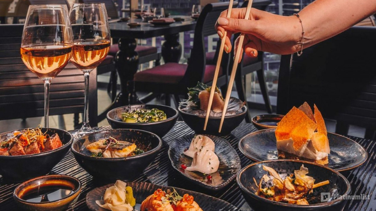 z7xrxg استديو الصور :دبي في آسيا آسيا - قائمة طعام سنست بيير 7