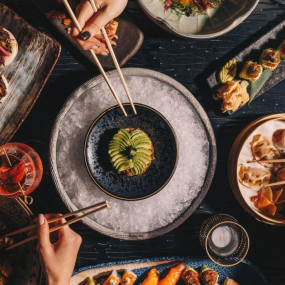 Photo from آسيا آسيا - قائمة طعام سنست بيير 7 in دبي: Gallery Photo 3rwgwv