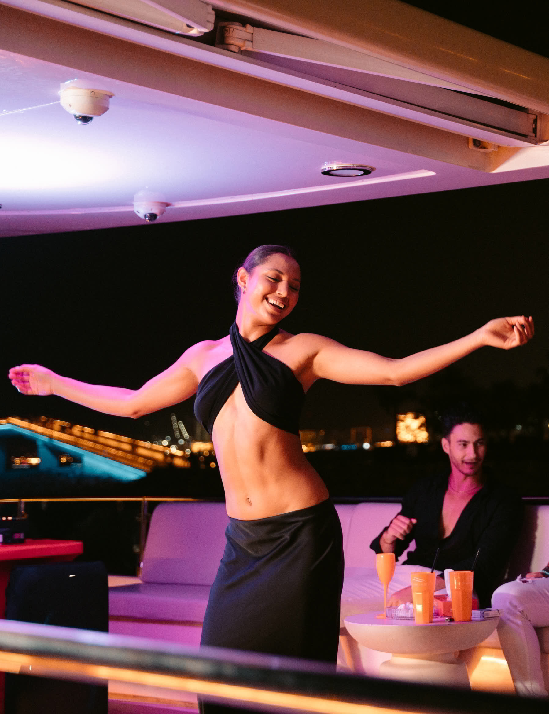 Photo from Evening 4 Hour Yacht Cruise with Unlimited Drinks in Dubai: Gallery Photo zodrbb